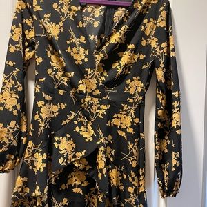 Black Long Sleeve Dress🖤🧡💛